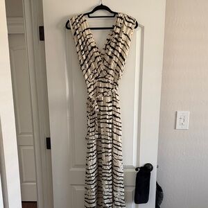 Trendy Boutique Black and Cream Maxi Dress